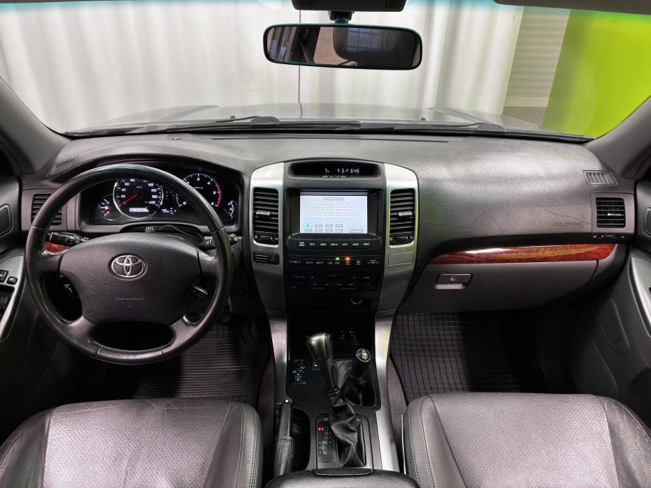 Toyota Land Cruiser 2003