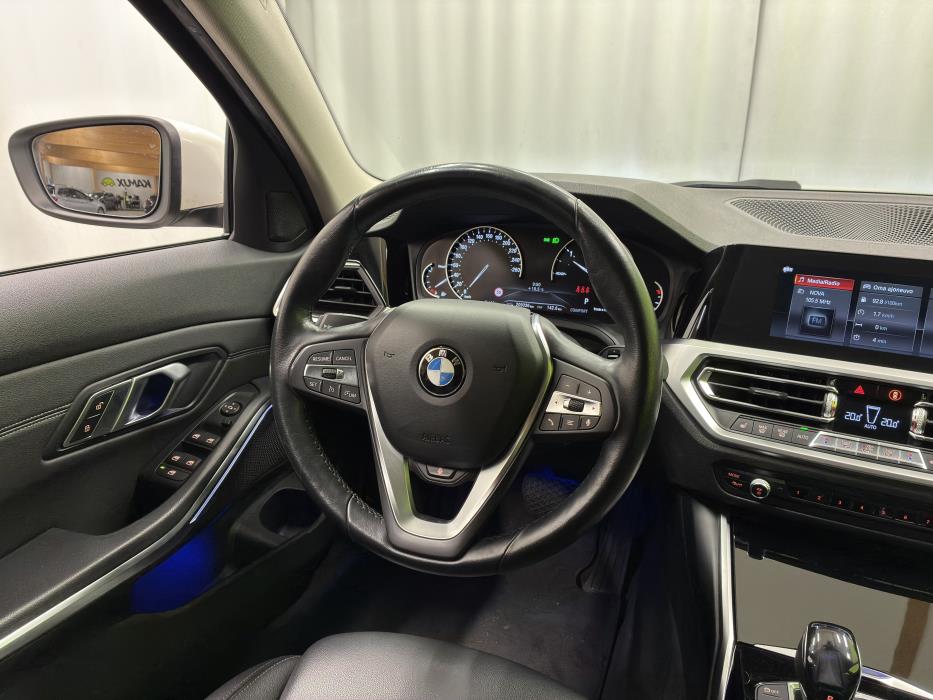 BMW 320 2019