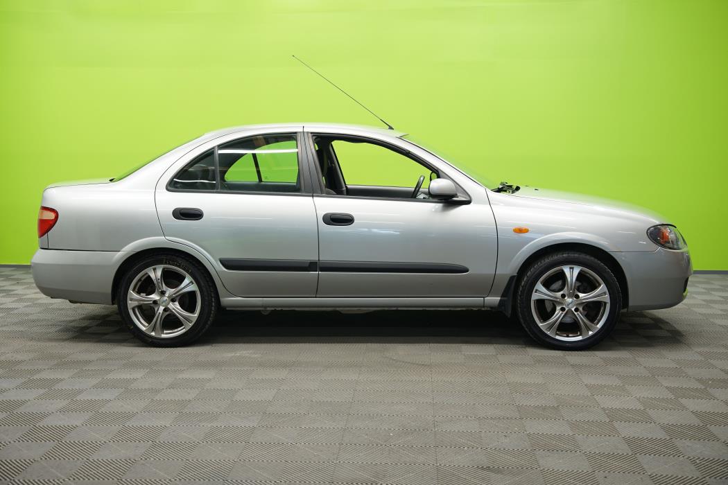 Nissan Almera 2004