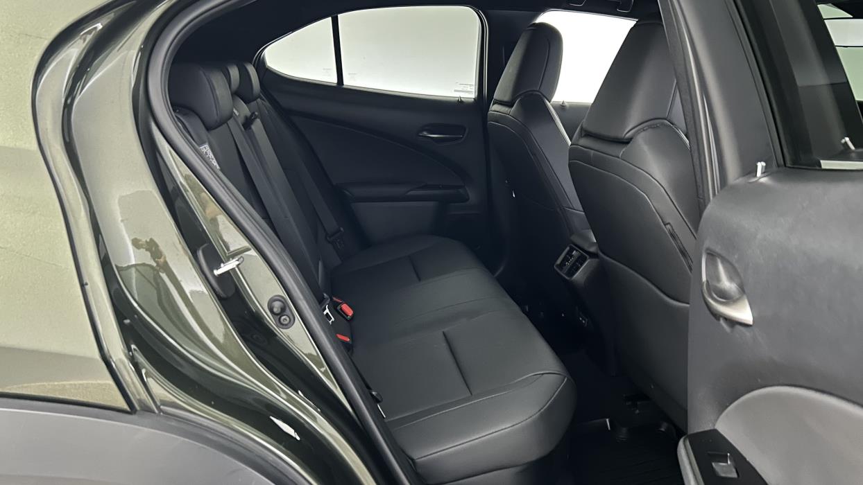 Lexus UX 2022