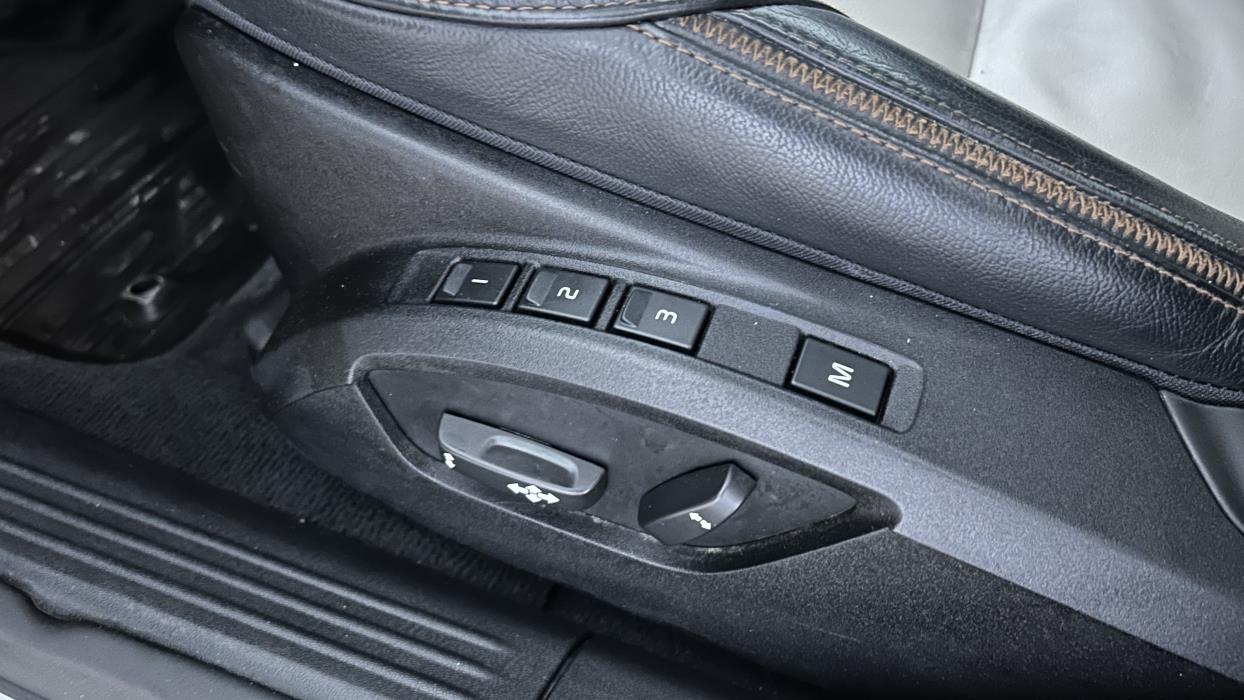 Volvo V40 Cross Country 2013