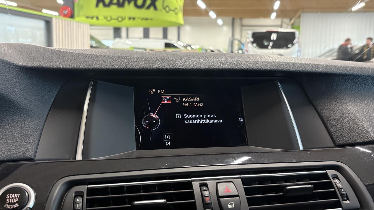 BMW 518 2015