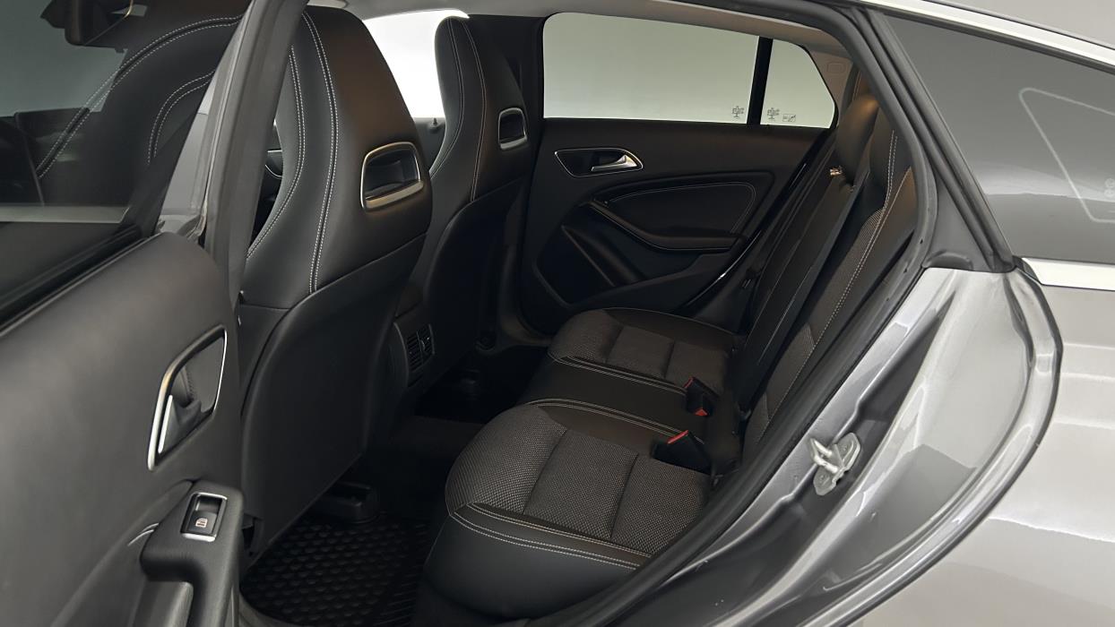 Mercedes-Benz CLA 2015