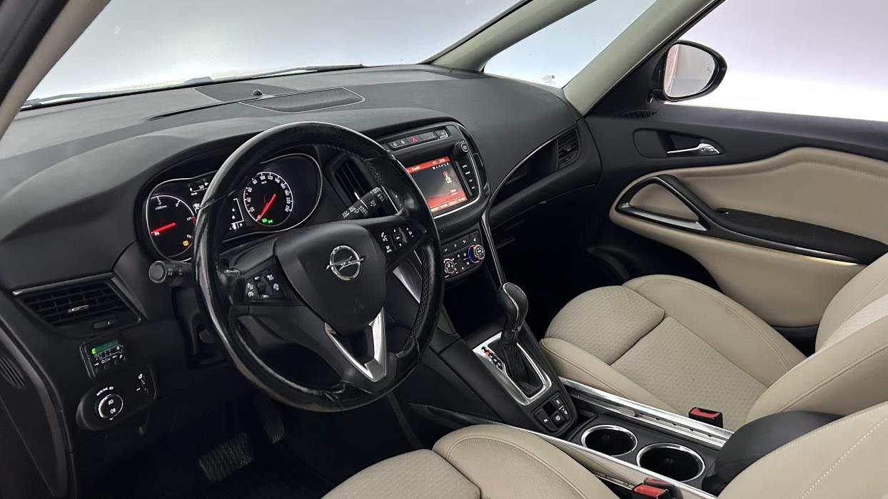 Opel Zafira 2017