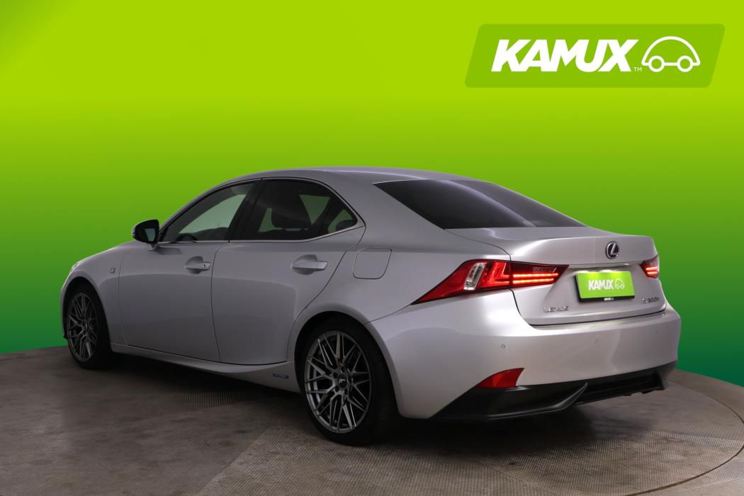 Lexus IS 2015