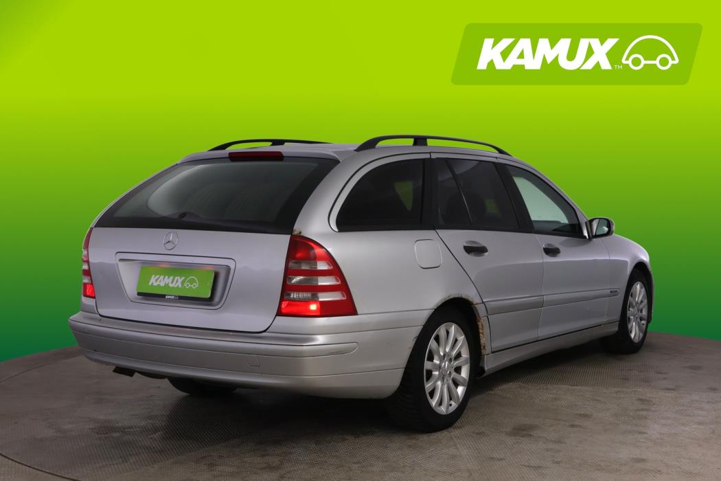 Mercedes-Benz C 2005