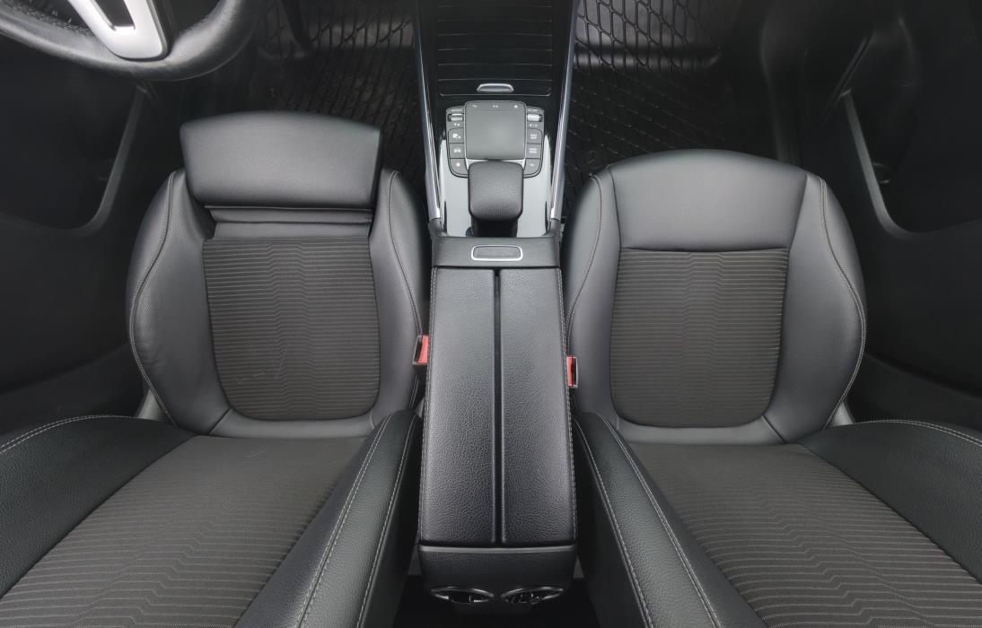 Mercedes-Benz GLB 2022