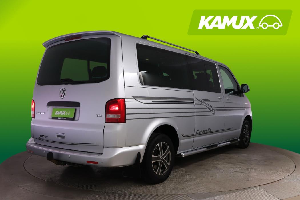 Volkswagen Caravelle 2011