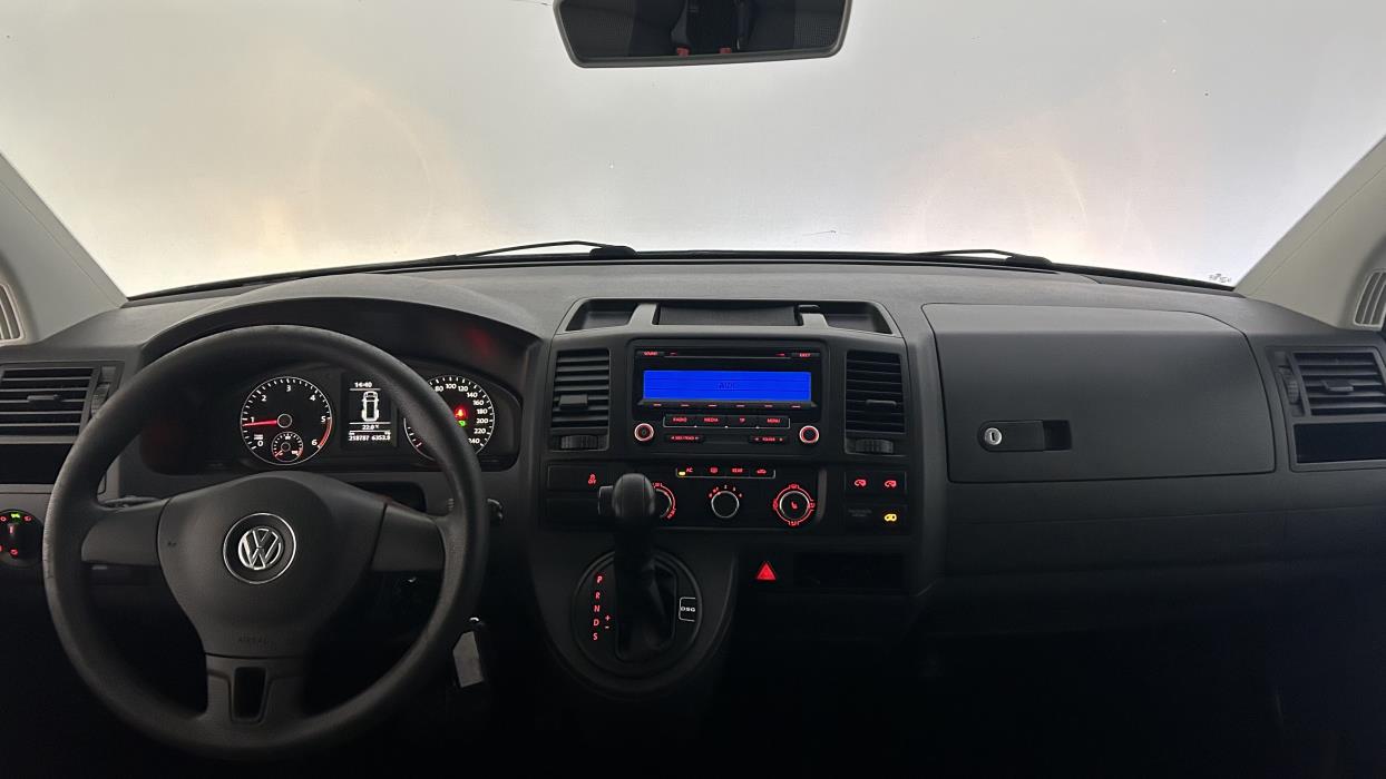 Volkswagen Caravelle 2011