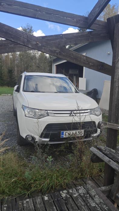 Mitsubishi Outlander 2015
