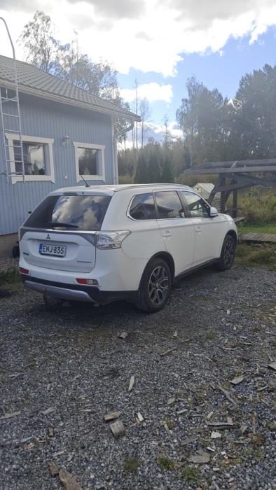 Mitsubishi Outlander 2015