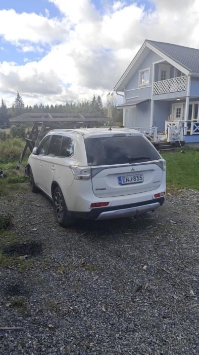 Mitsubishi Outlander 2015