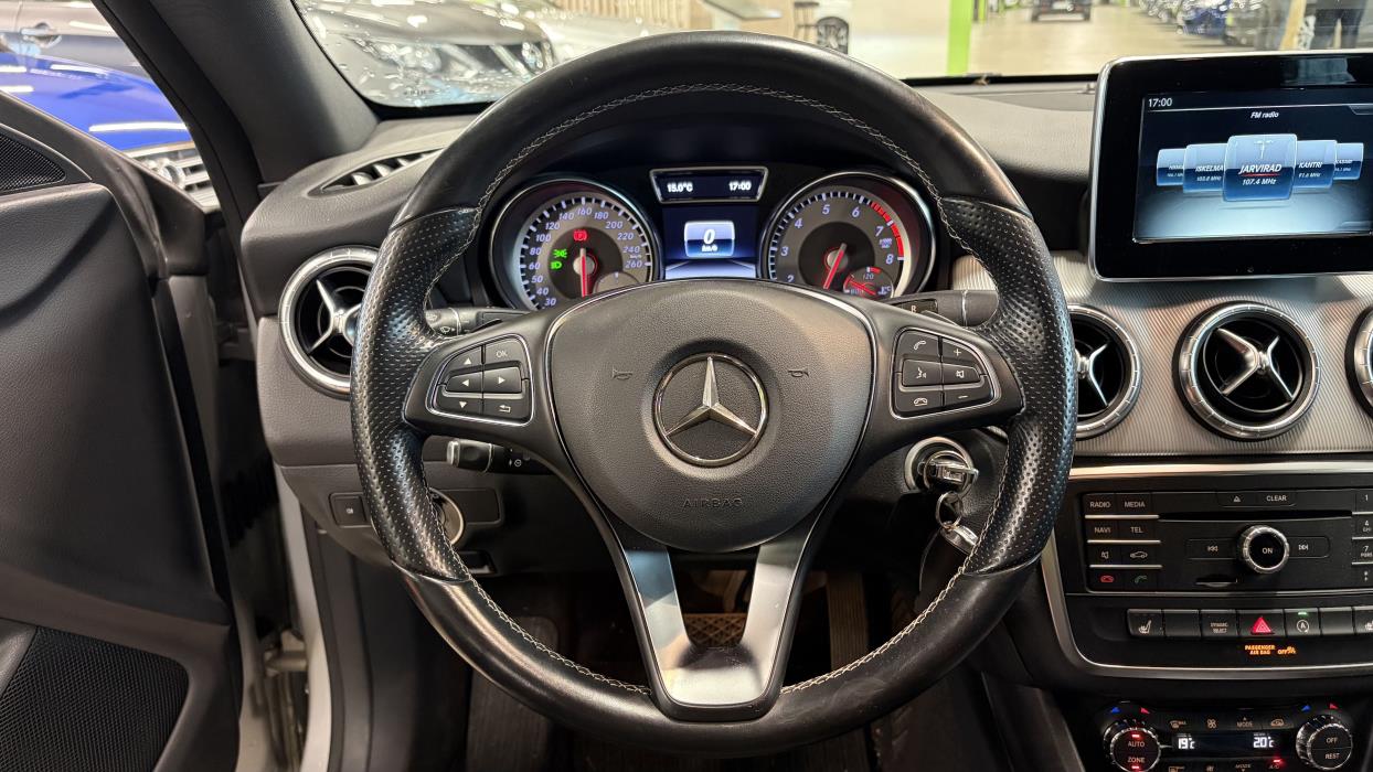 Mercedes-Benz CLA 2016