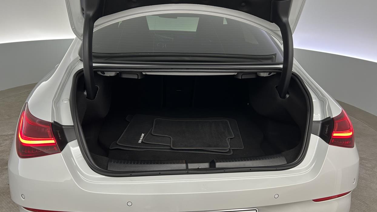 Mercedes-Benz CLA 2024