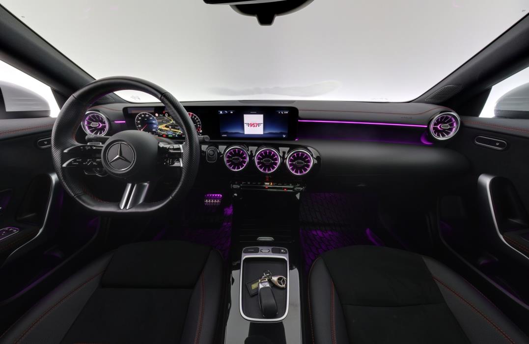 Mercedes-Benz CLA 2024