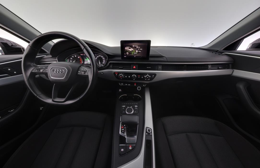 Audi A4 2019