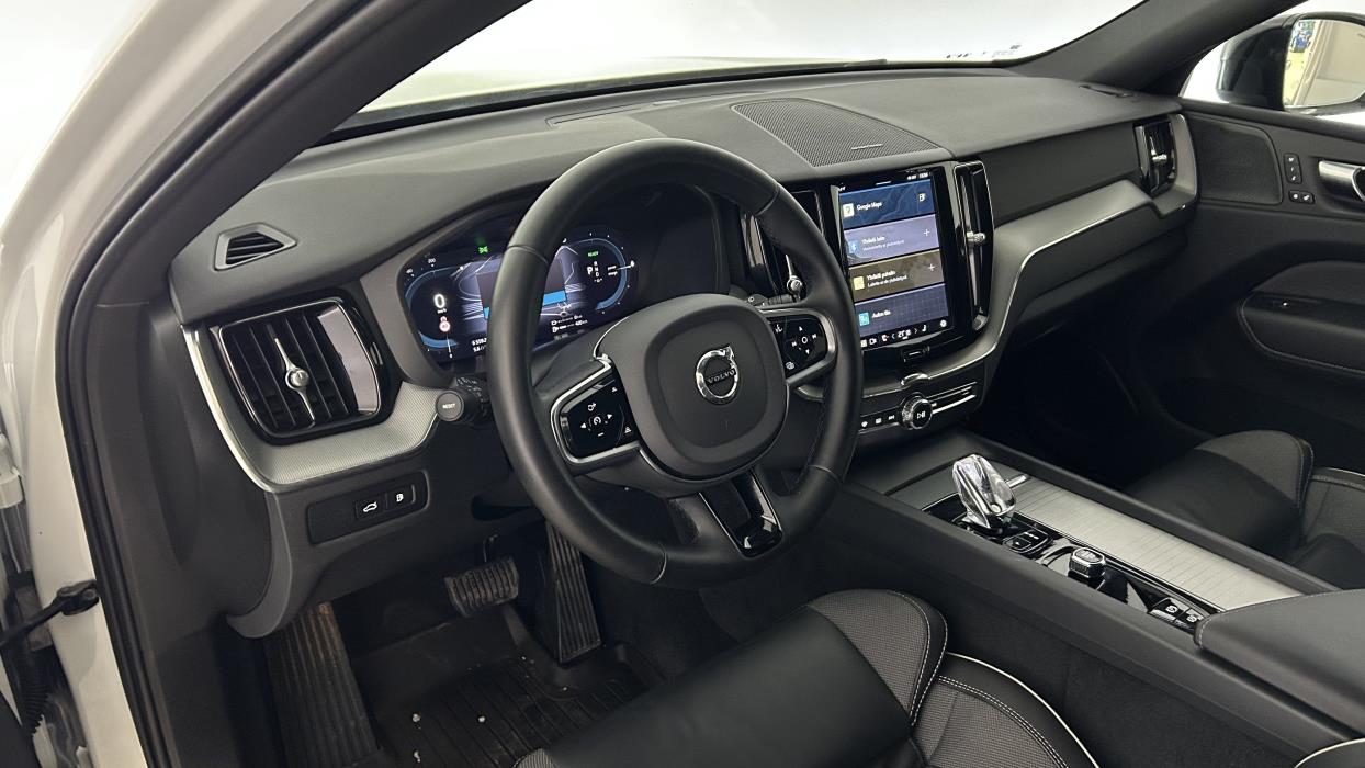 Volvo XC60 2023
