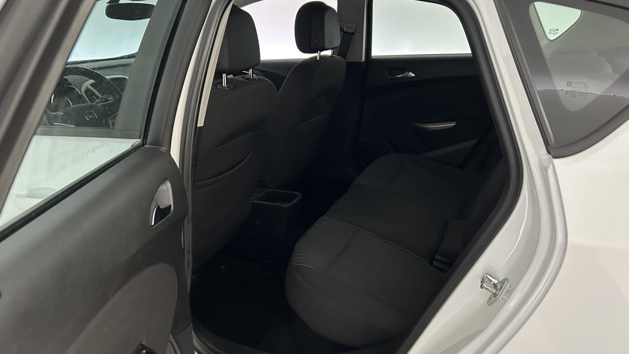 Opel Astra 2012