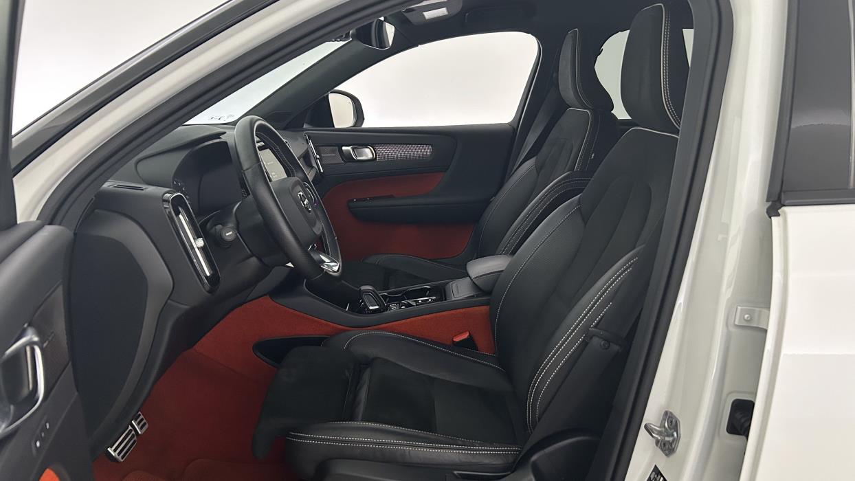 Volvo XC40 2021