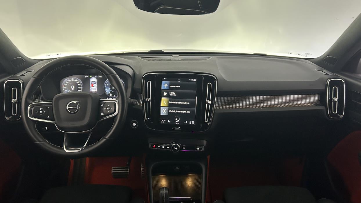 Volvo XC40 2021