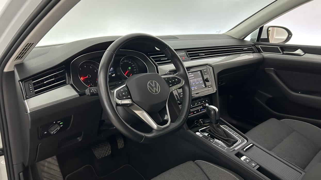 Volkswagen Passat 2024