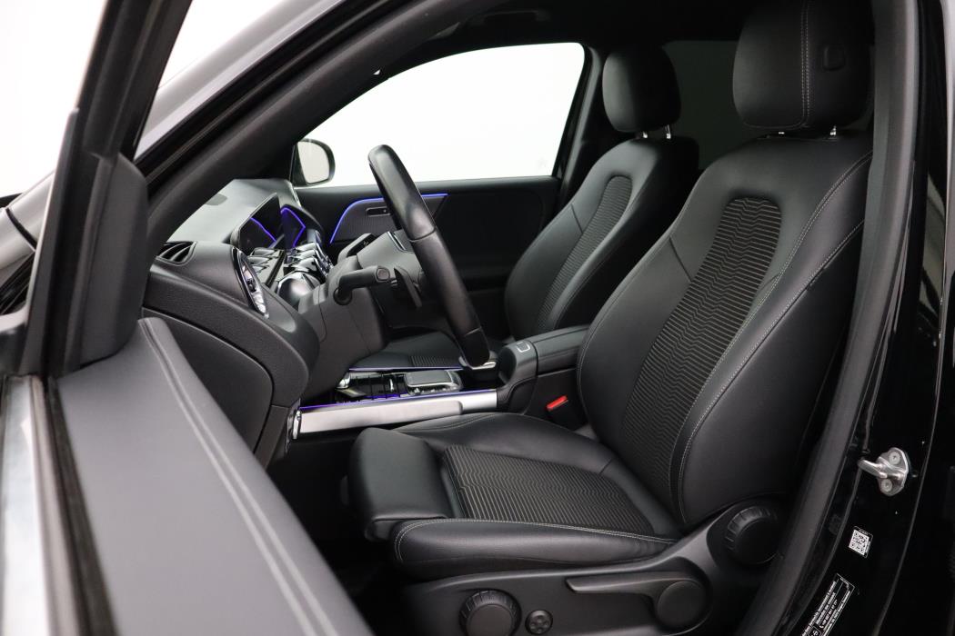 Mercedes-Benz EQB 2023