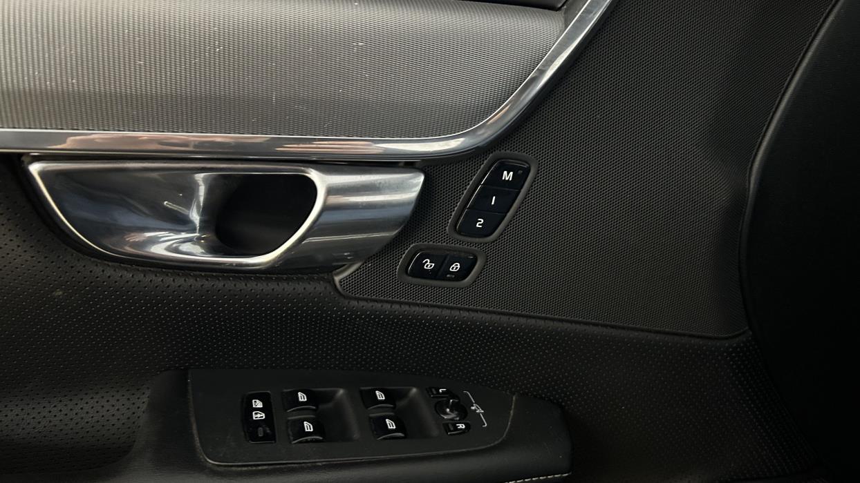Volvo V90 2020