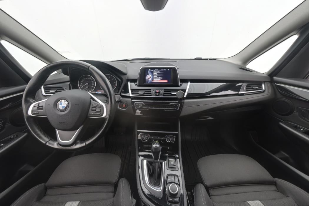 BMW 218 2016