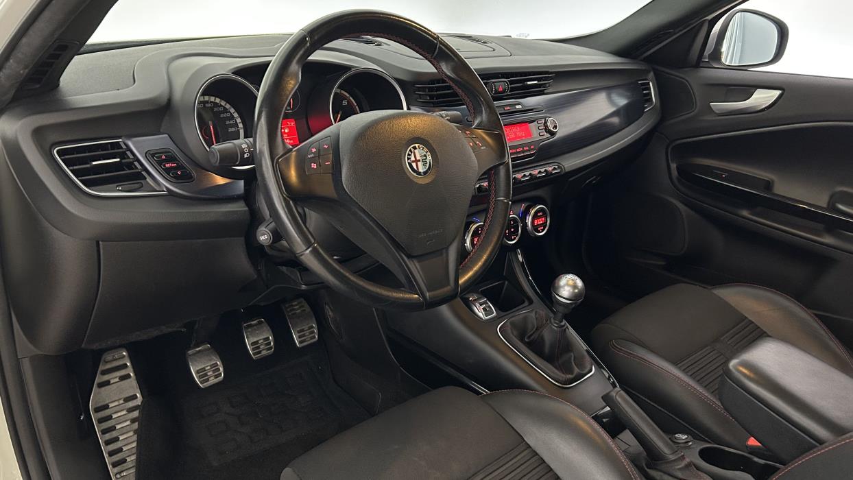 Alfa Romeo Giulietta 2011