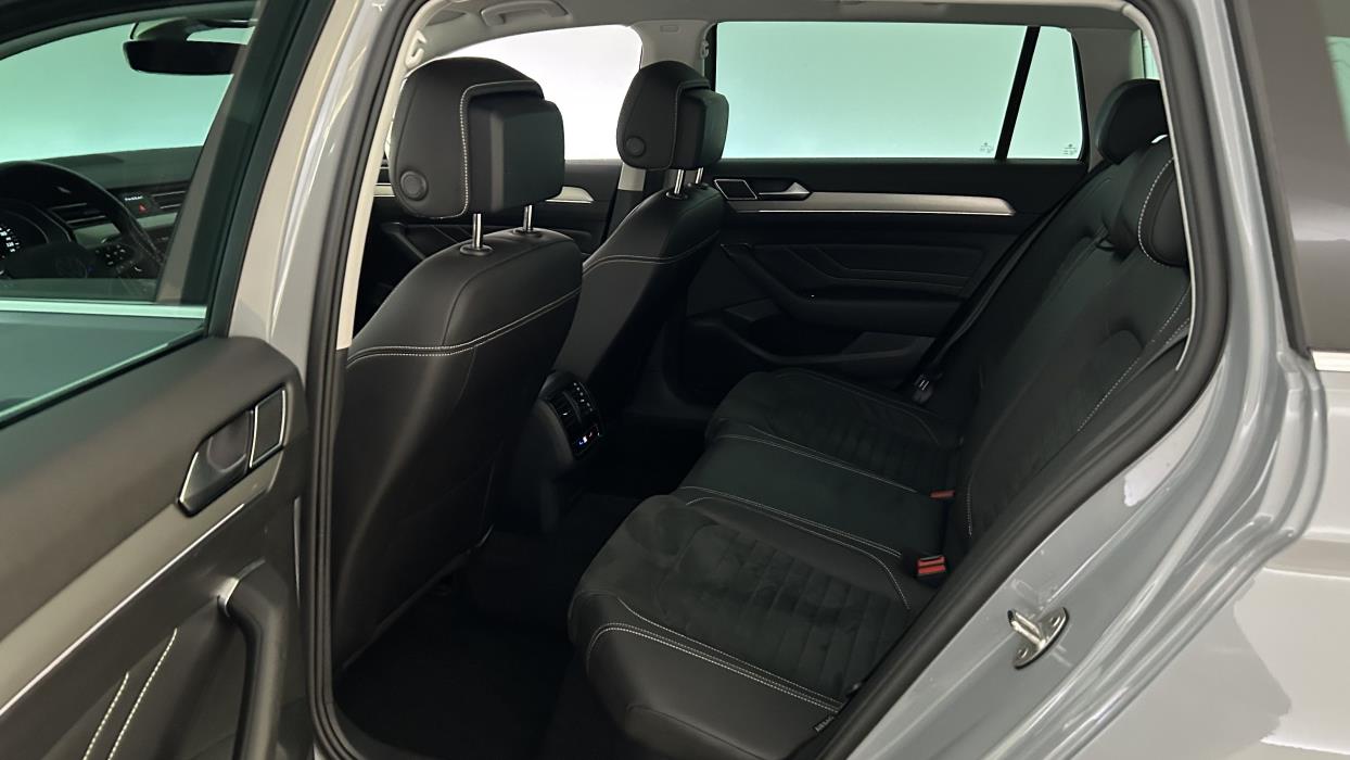 Volkswagen Passat 2023