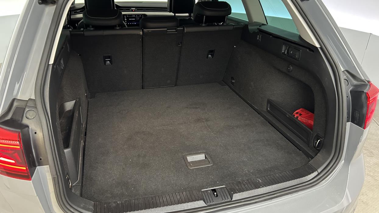 Volkswagen Passat 2023