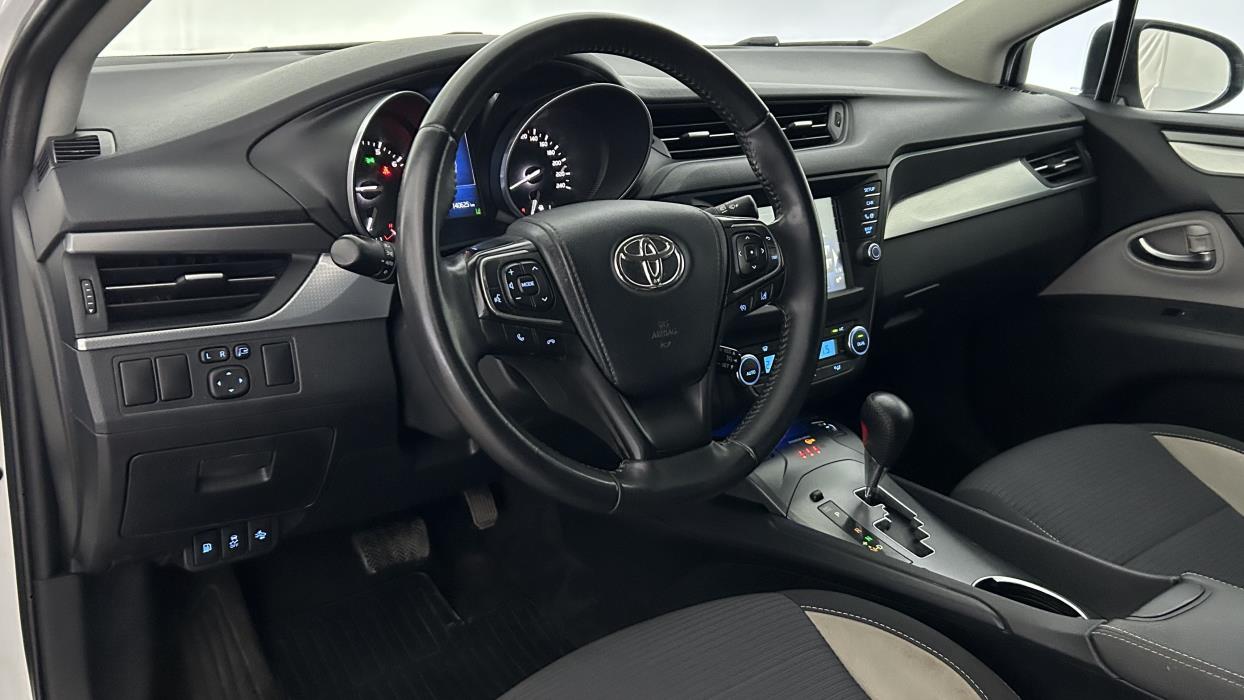 Toyota Avensis 2017