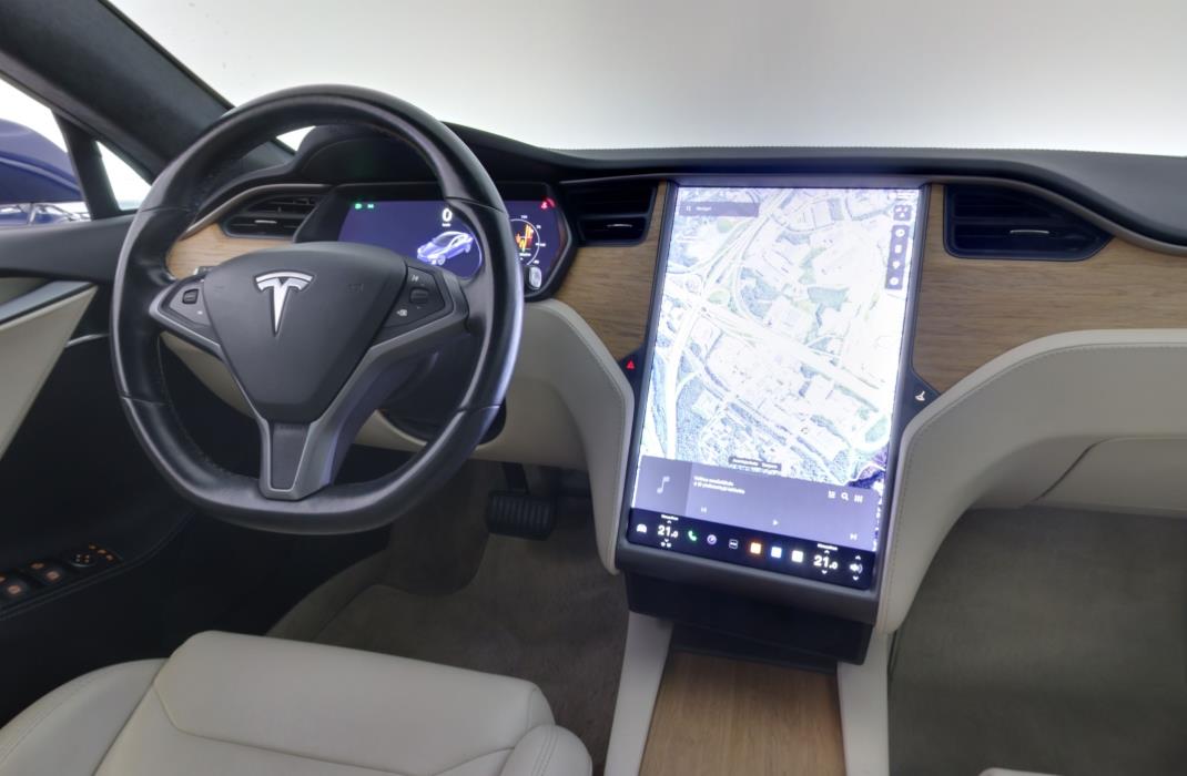 Tesla Model S 2019