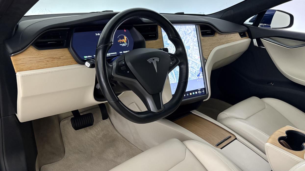 Tesla Model S 2019