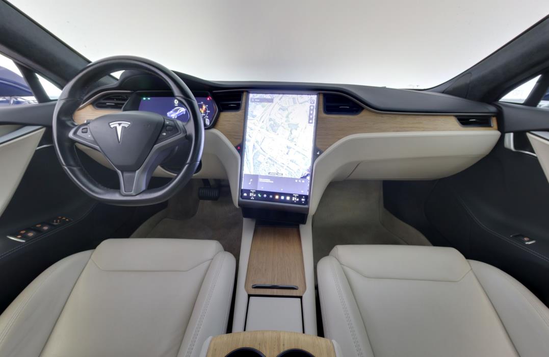 Tesla Model S 2019