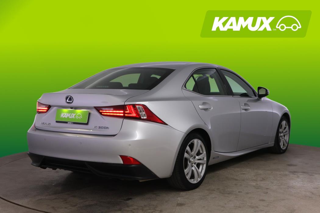 Lexus IS 2013