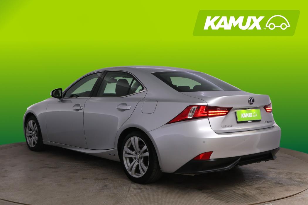 Lexus IS 2013