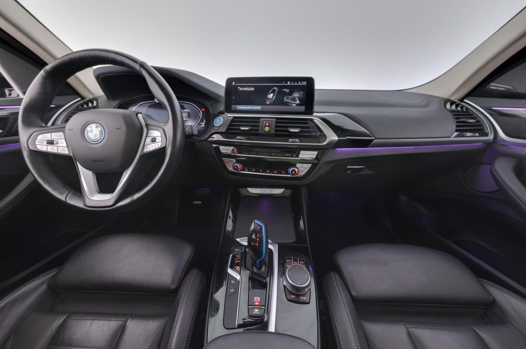 BMW iX3 2021
