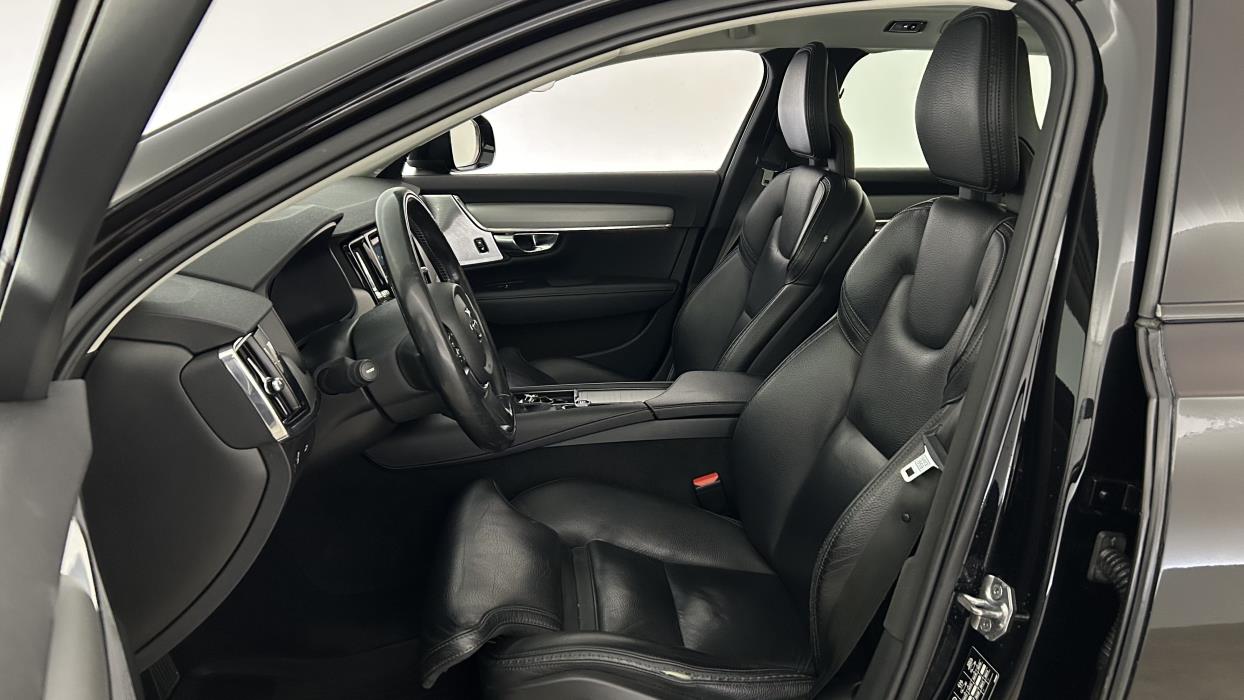 Volvo V90 Cross Country 2017