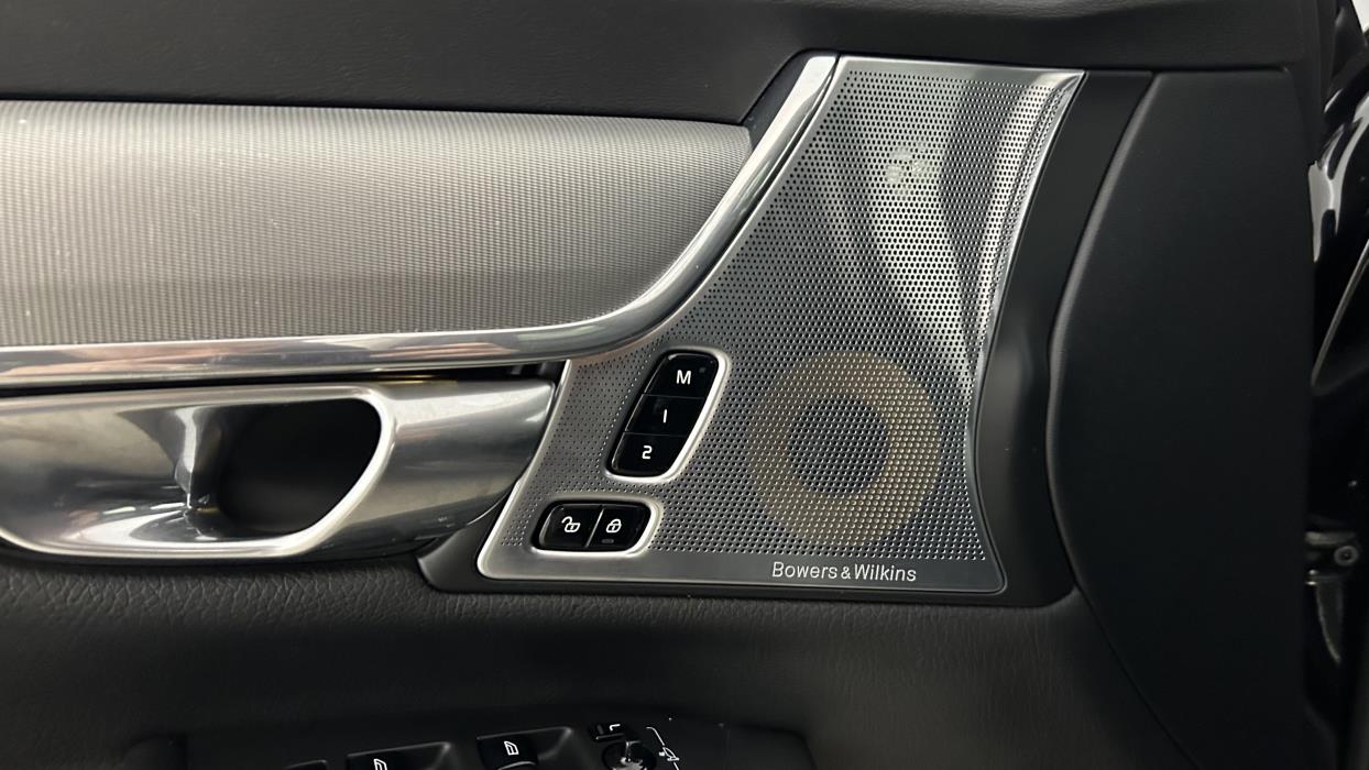 Volvo V90 Cross Country 2017