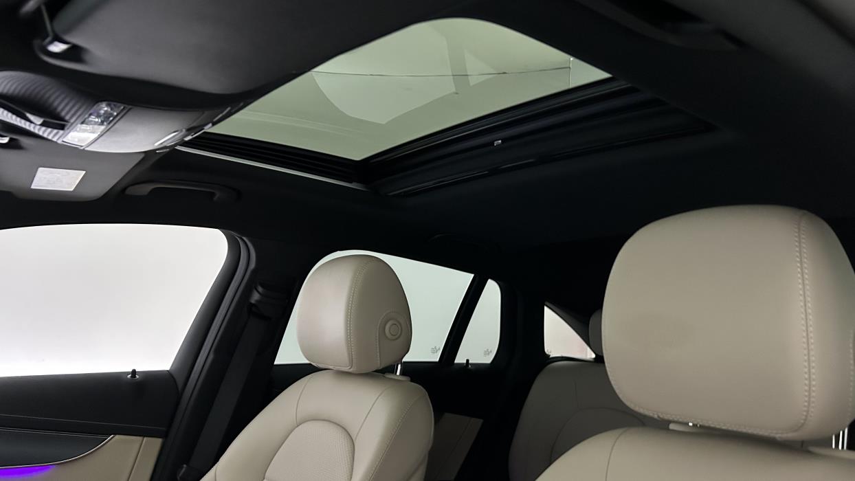 Mercedes-Benz EQC 2023