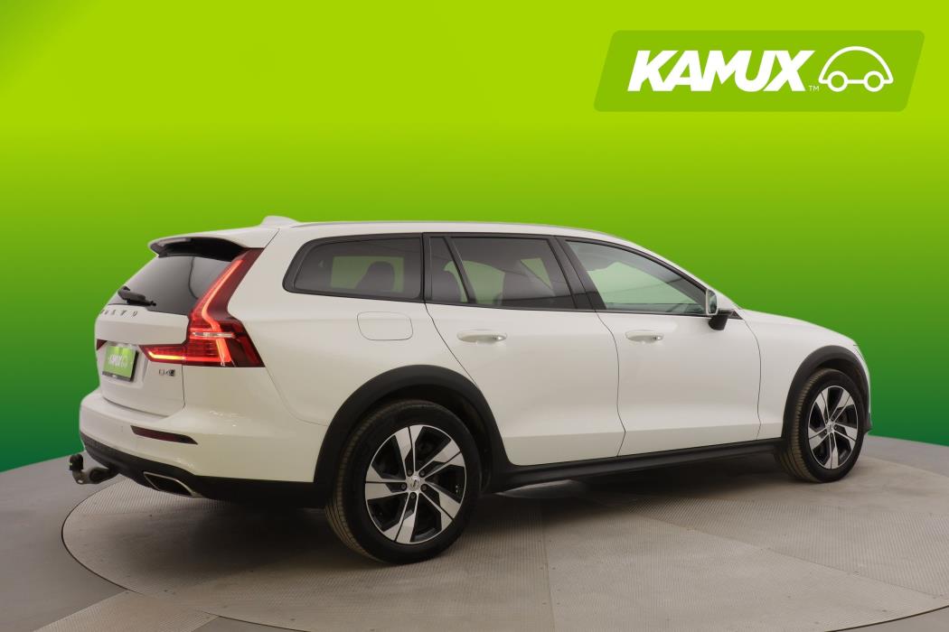 Volvo V60 Cross Country 2020