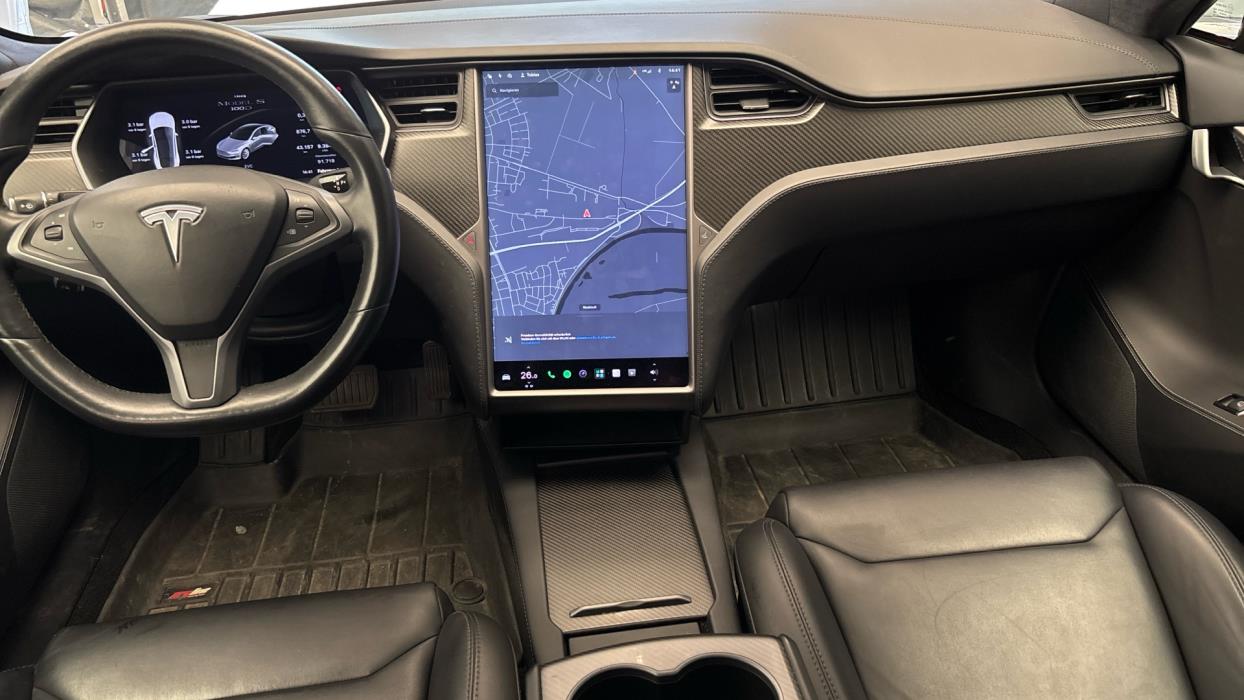 Tesla Model S 2019
