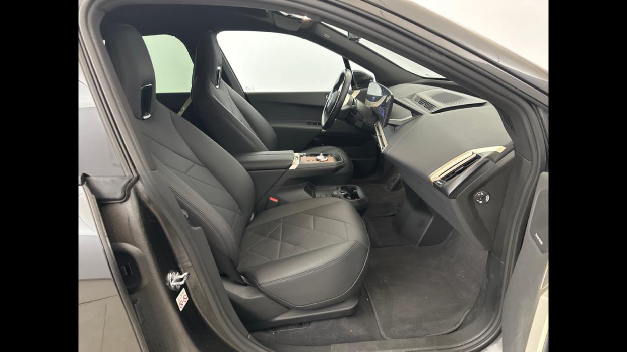 BMW iX 2023