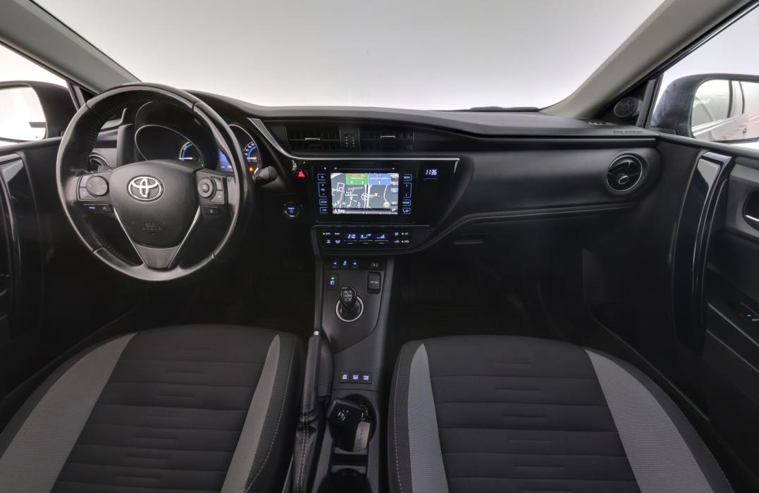 Toyota Auris 2016