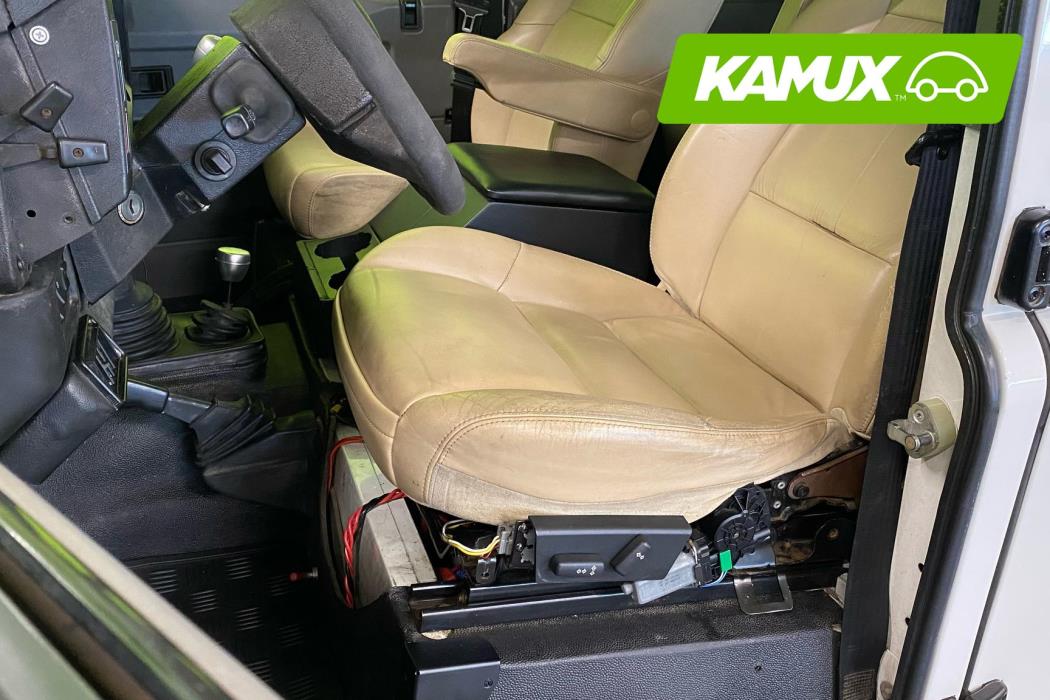 Land Rover Defender 2001