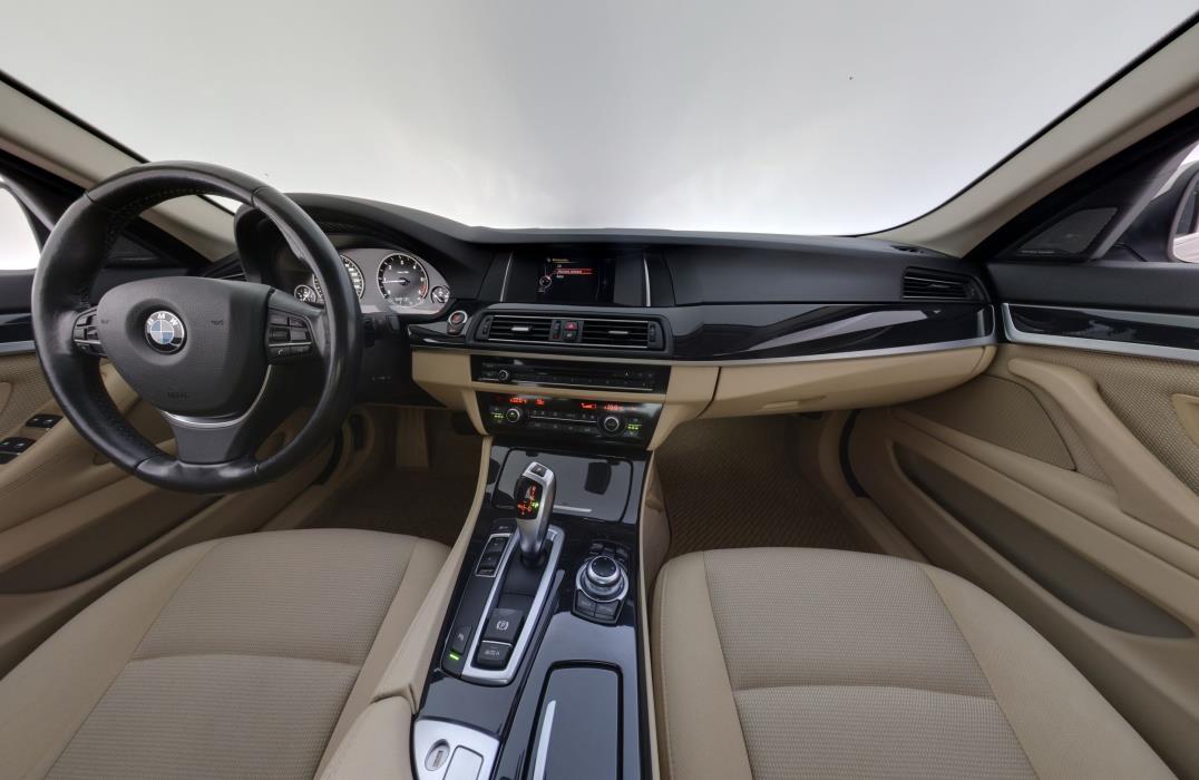 BMW 520 2015