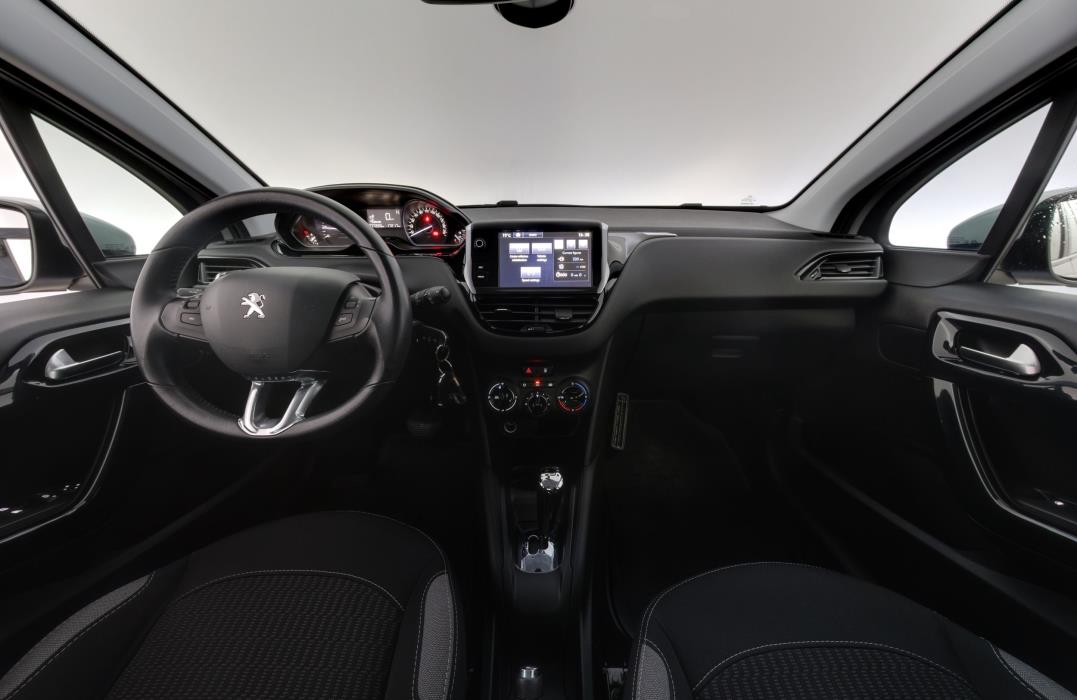 Peugeot 208 2016