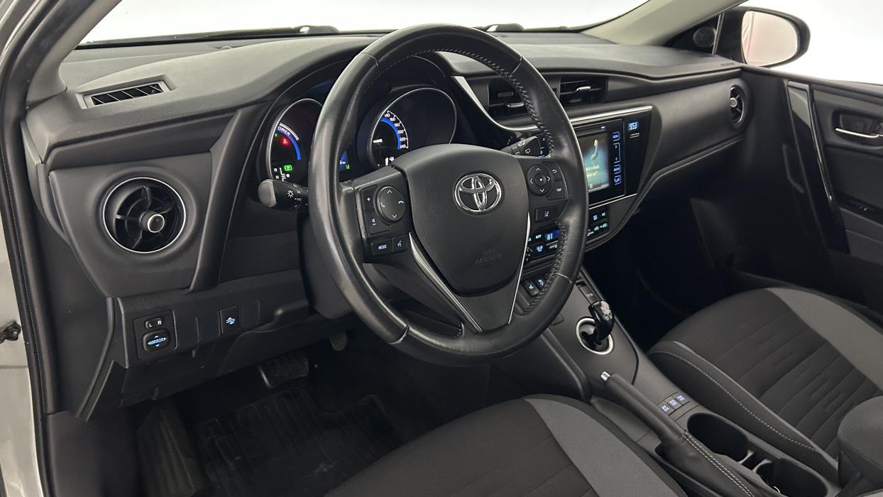 Toyota Auris 2017