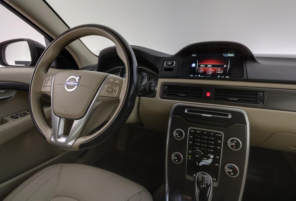 Volvo V70 2016